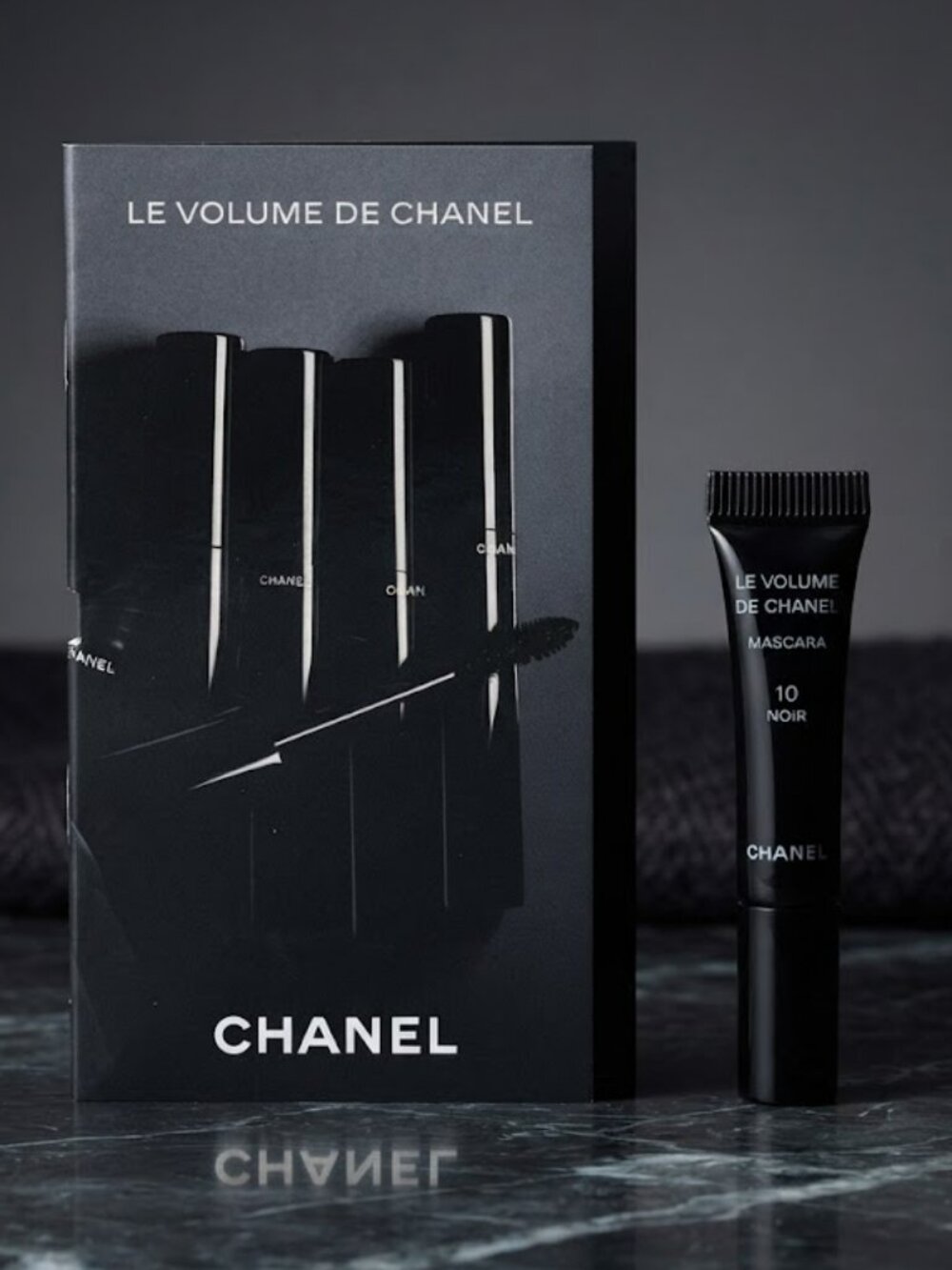 CHANEL Le Volume de Chanel Mascara 10 Noir – Mini Tube